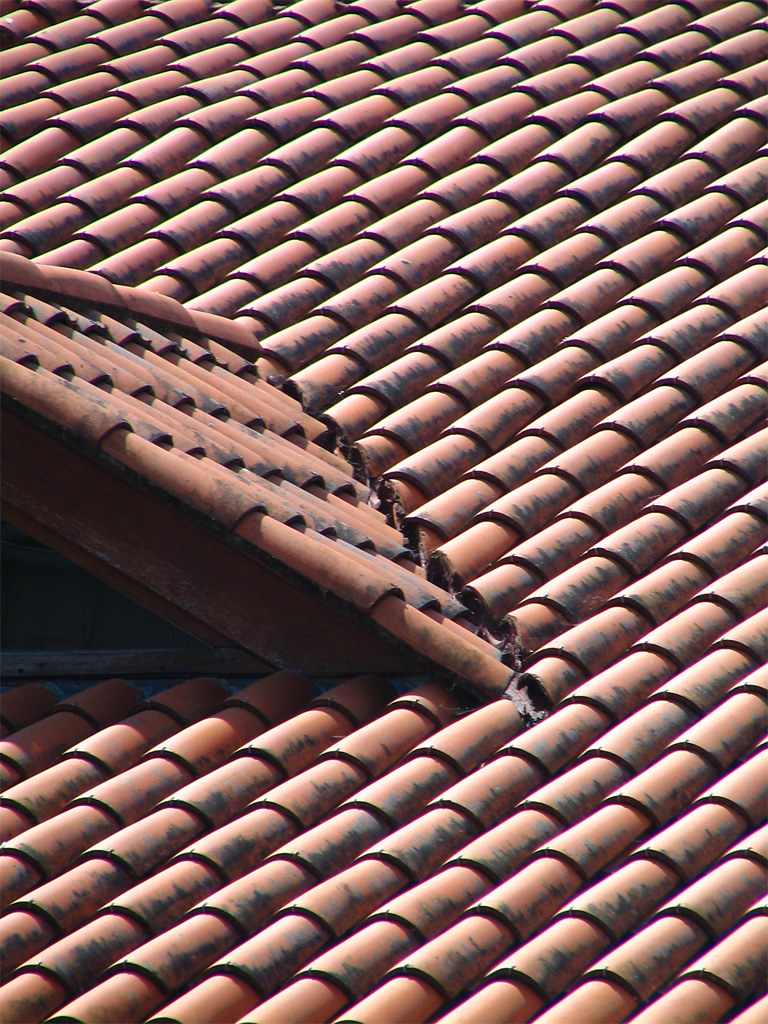 Terracotta tile roof ridge detail